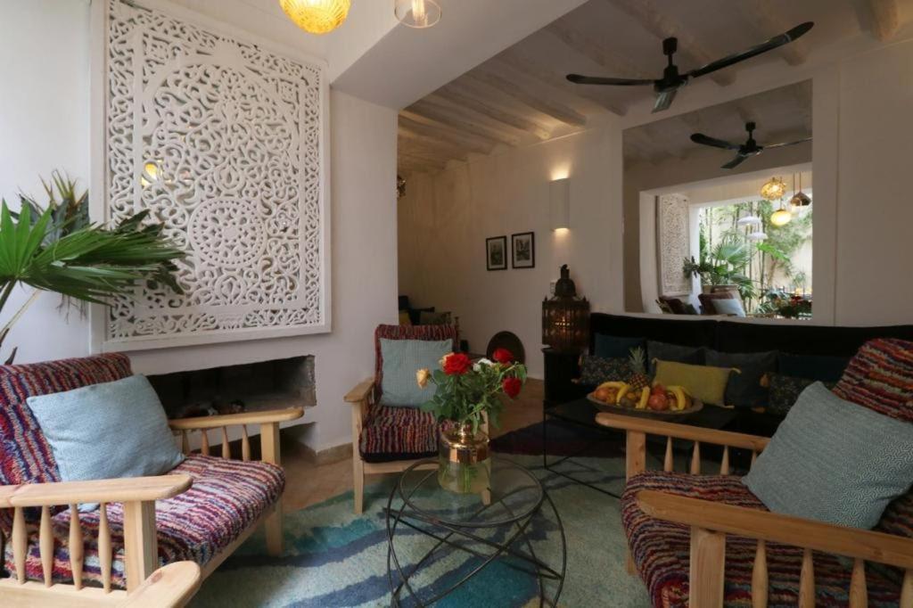 Riad103 Piscine Chauffée Sur Le Rooftop, Jacuzzi Hot&hammam Massage