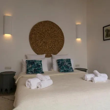 Riad103 piscine chauffée sur le Rooftop, jacuzzi hot&hammam massage Marrakesh Extérieur photo