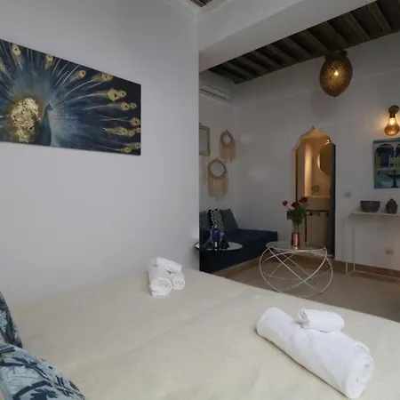 Riad103 piscine chauffée sur le Rooftop, jacuzzi hot&hammam massage Marrakesh Extérieur photo